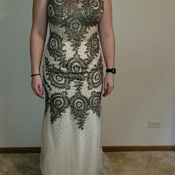Prom Dress - Picture 3 of 3